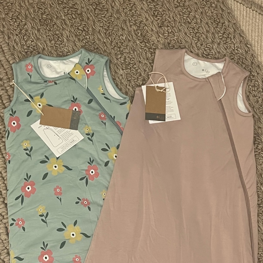 2 NWT L KYTE BABY RARE SLEEP SACKS 1.0 Tog